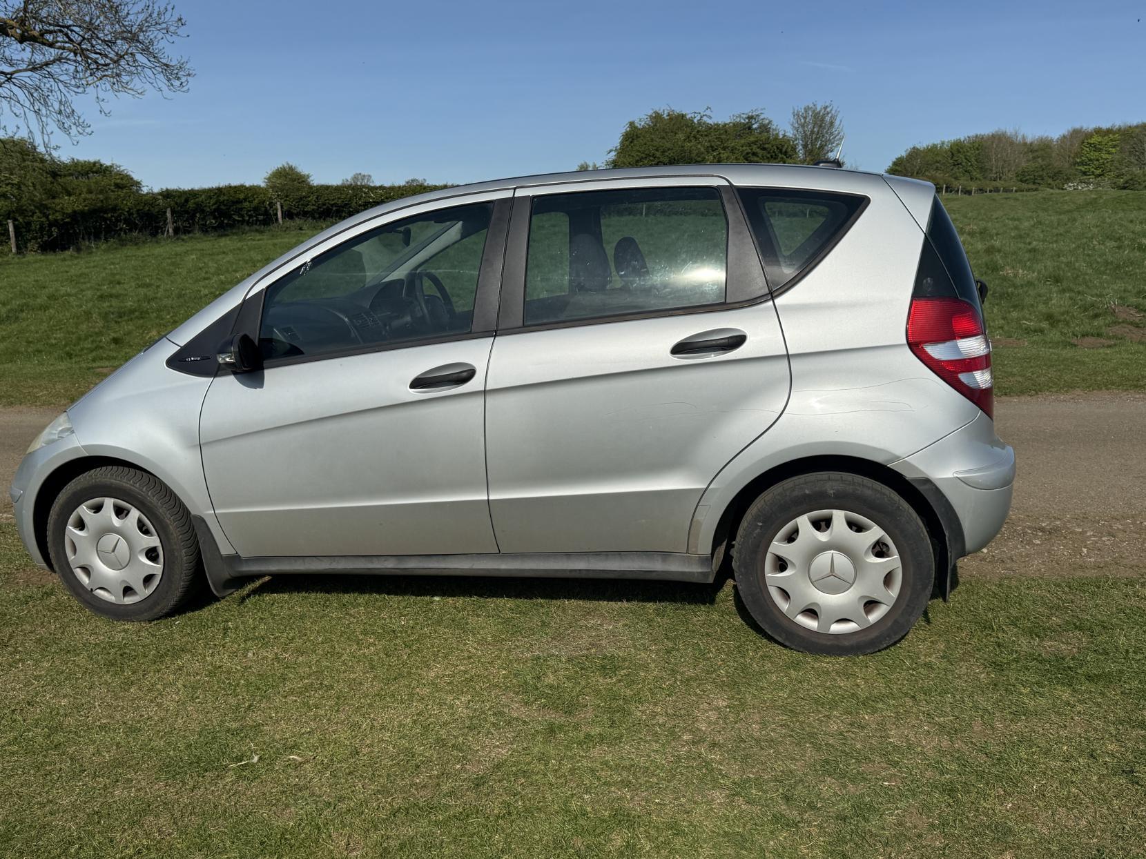 Mercedes-Benz A Class 1.5 A150 Classic Hatchback 5dr Petrol Manual (148 g/km, 95 bhp)